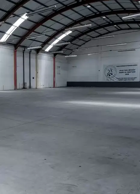 Estrutura da academia — Espaço amplo
